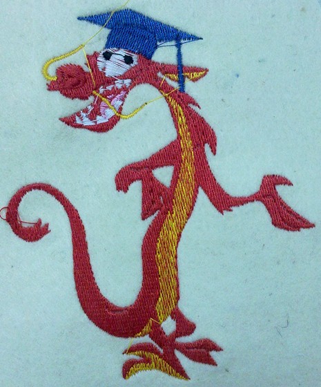 Вышивка: на крое банных шапок