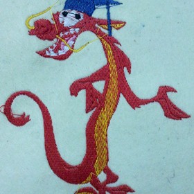 Вышивка: на крое банных шапок